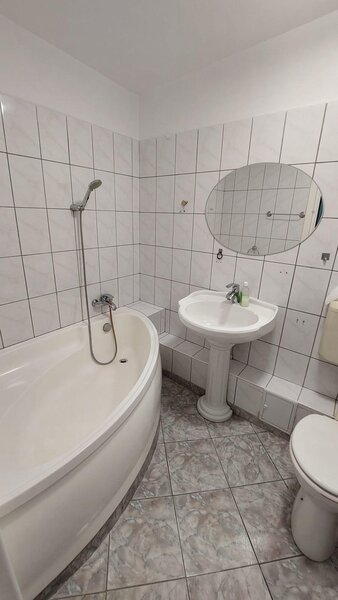 Drumul Taberei, Orizont, Drumul Sarii 13 Septembrie garsoniera cu centrala